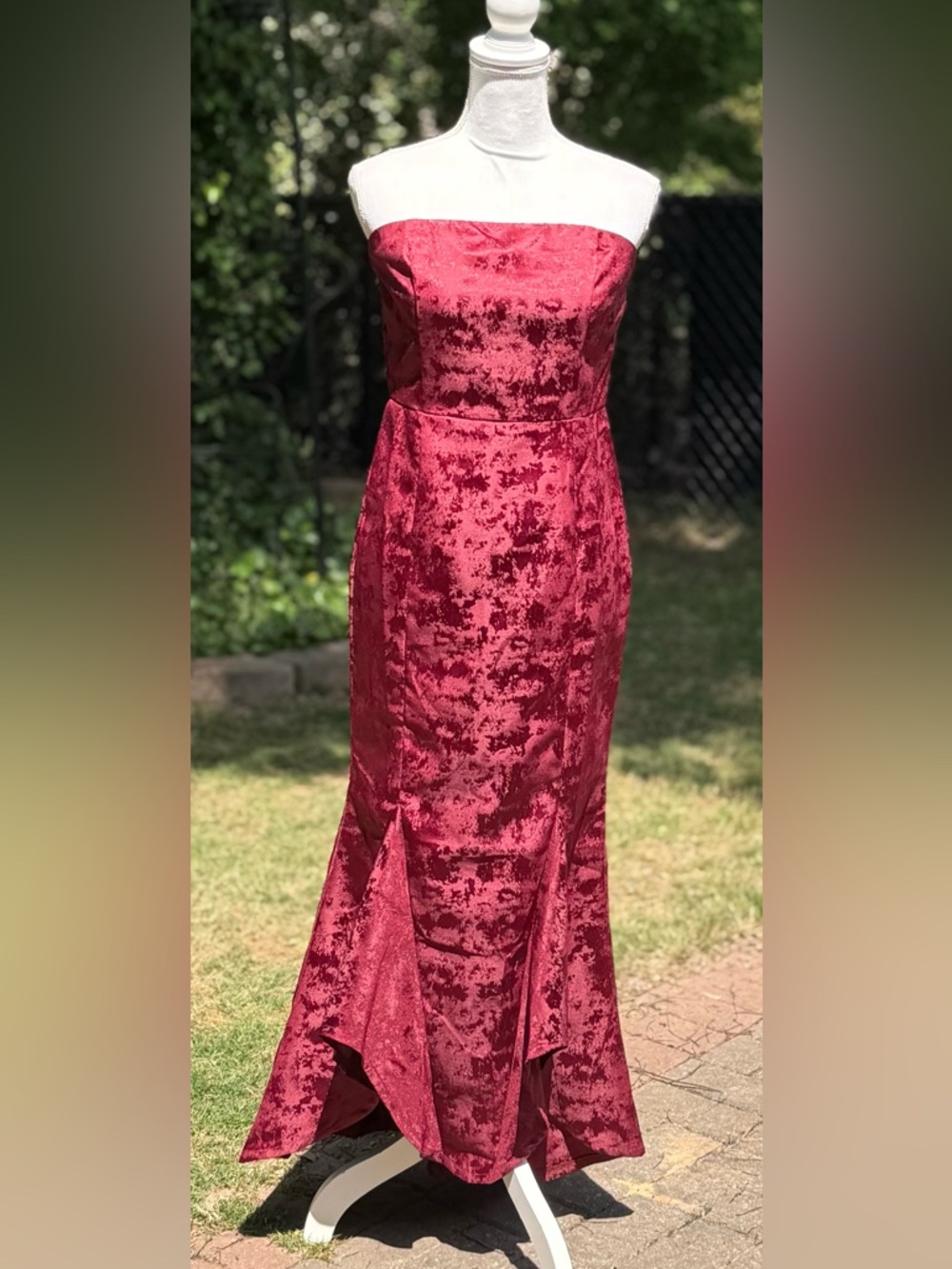 🦋 Vici Strapless Lace Mermaid Gown - Burgundy - Picture 5 of 15